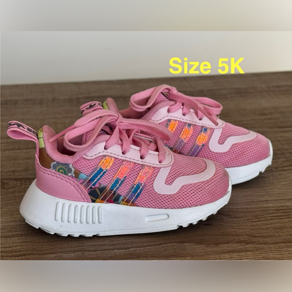 Adidas kids pink sneakers size 5K - Picture 3 of 5